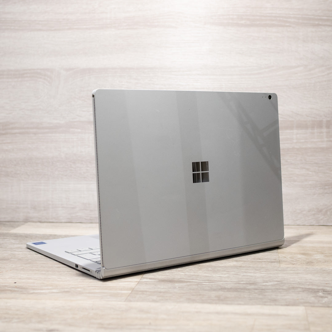 Microsoft Surface Book 2-in-1 – 14″ Intel Core i7, 8GB RAM, 256GB SSD, Windows 11 Pro