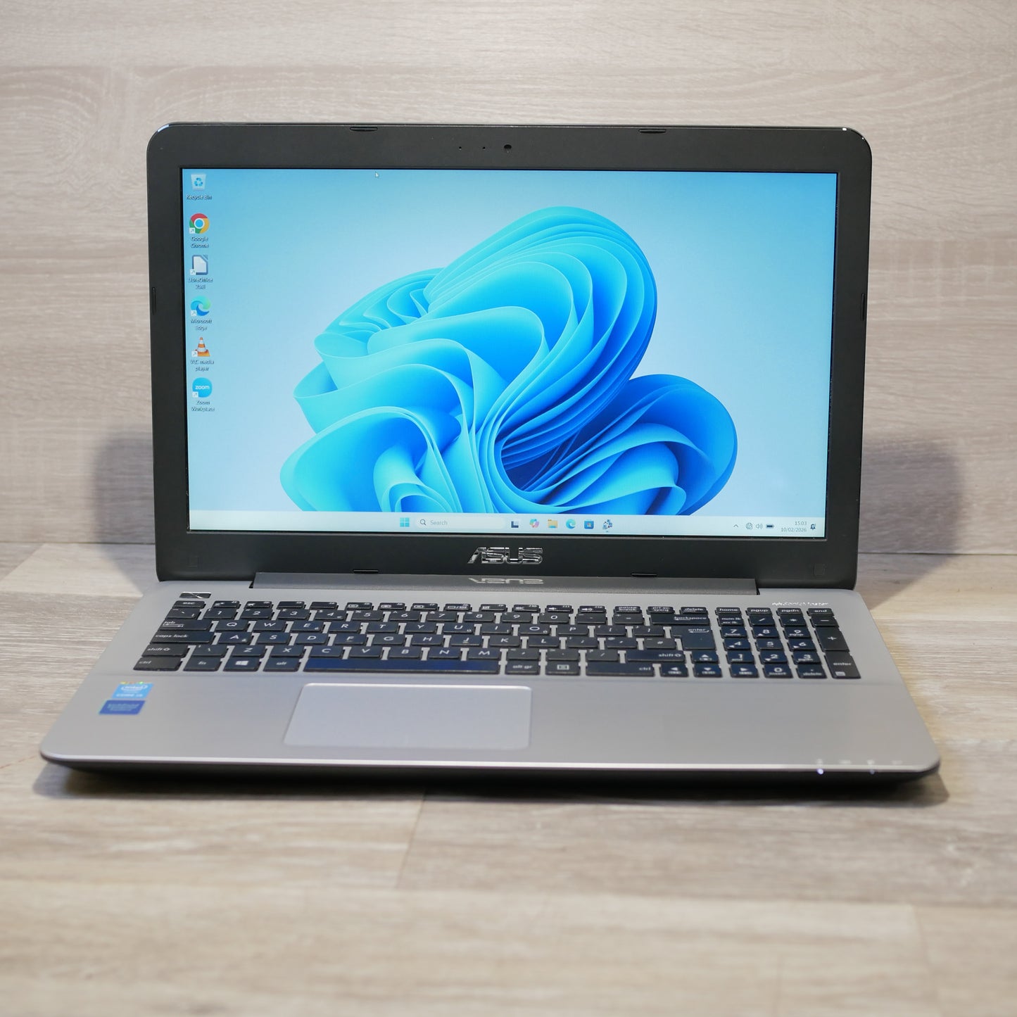 ASUS X55L – 15.6" Intel Core i5, 8GB RAM, 120GB SSD, Windows 11 Home