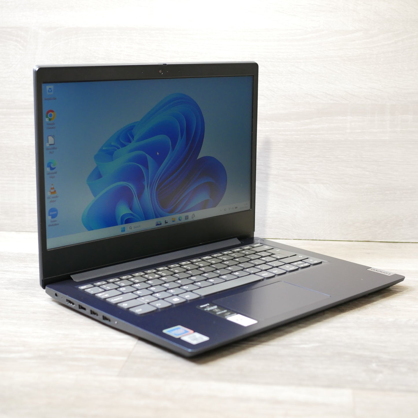 Lenovo IdeaPad 3 – 14″ Intel Core i3, 8GB RAM, 128GB SSD, Windows 11 Home