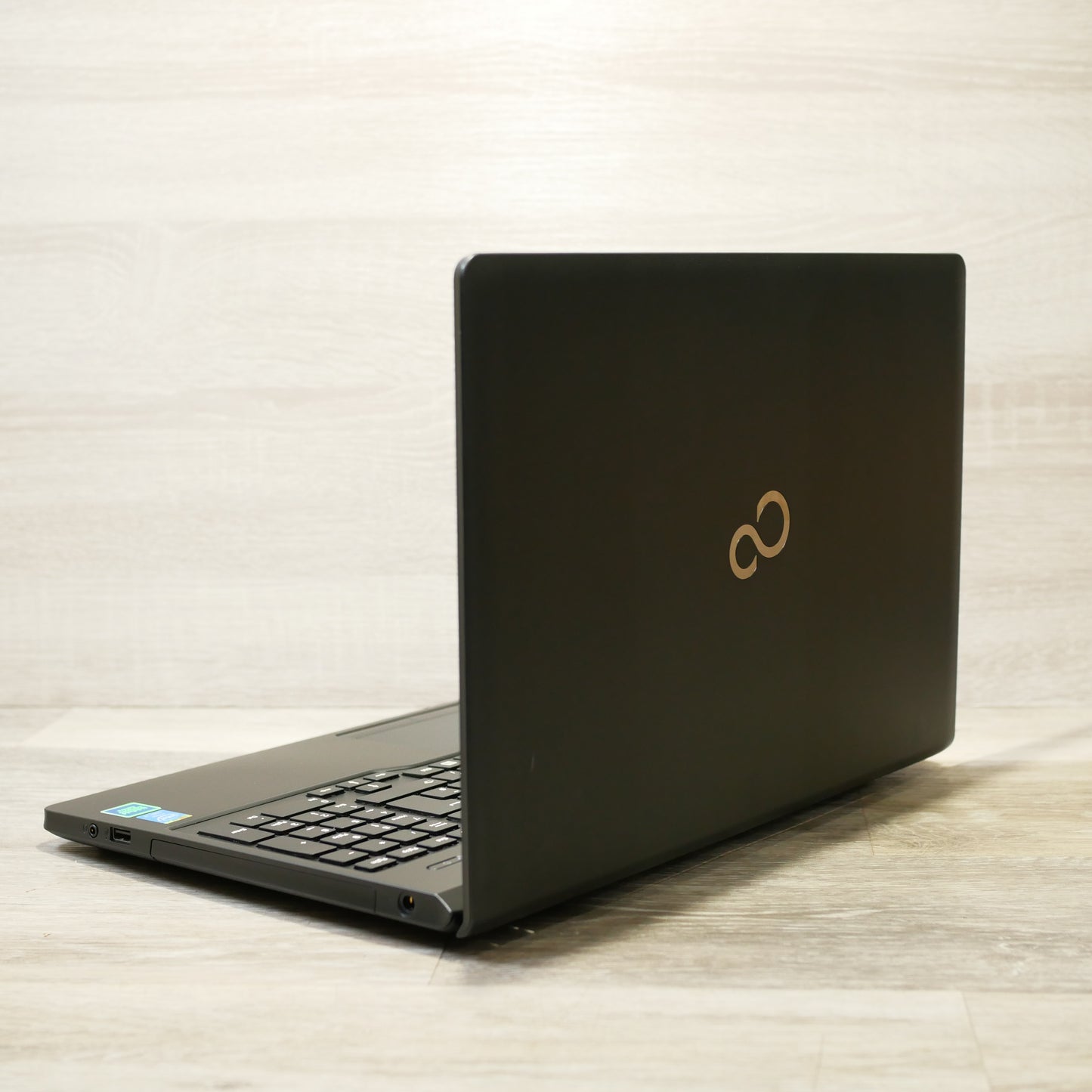 Fujitsu LifeBook – 15.6" Intel Core i3, 8GB RAM, 128GB SSD, Windows 11 Home
