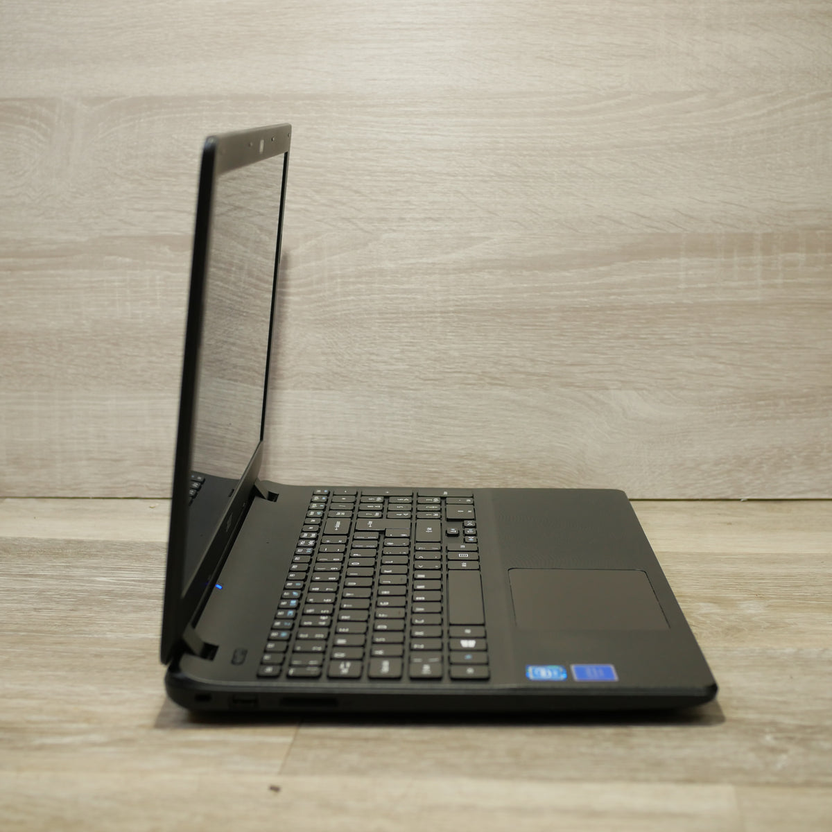 Acer Aspire ES1 – 15", Intel Celeron, 4GB RAM, 120GB SSD, Windows 11 Home