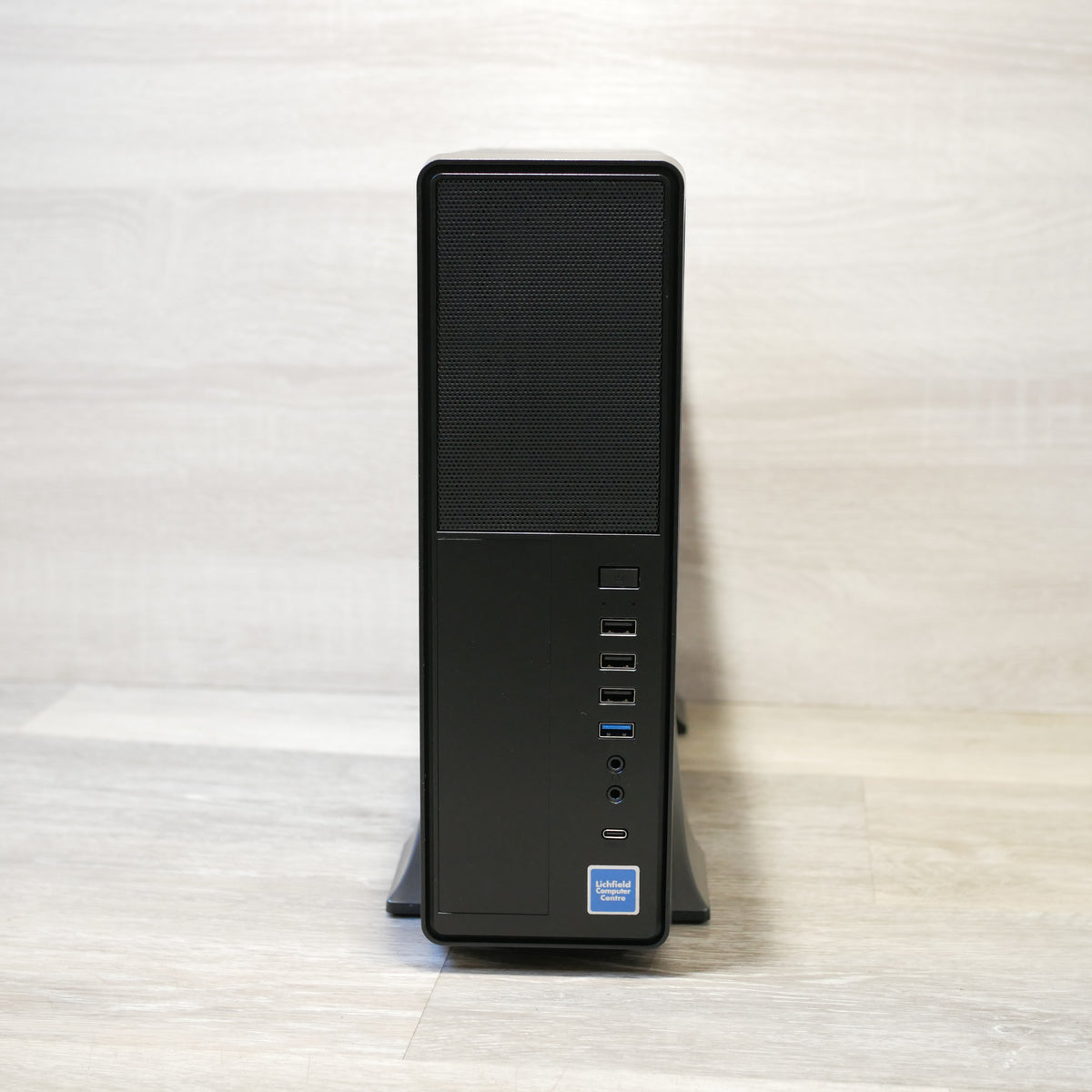 LCC Home - Intel Core i7, 8GB RAM, 480GB SSD, Windows 11 Home - Refurbished PC