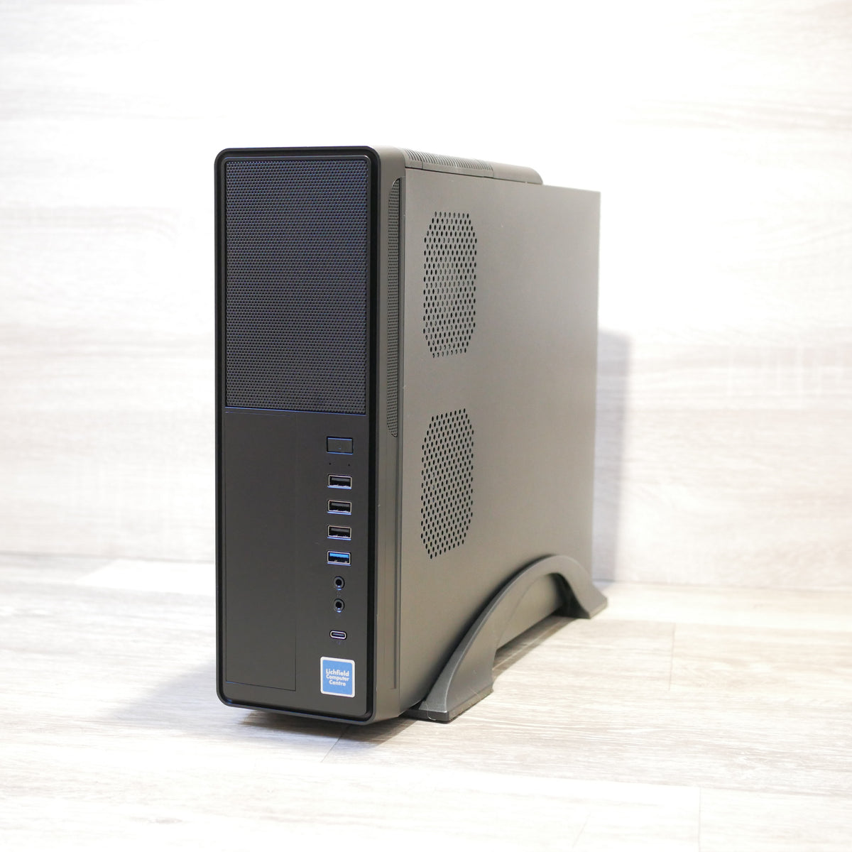 LCC Home - Intel Core i7, 8GB RAM, 480GB SSD, Windows 11 Home - Refurbished PC
